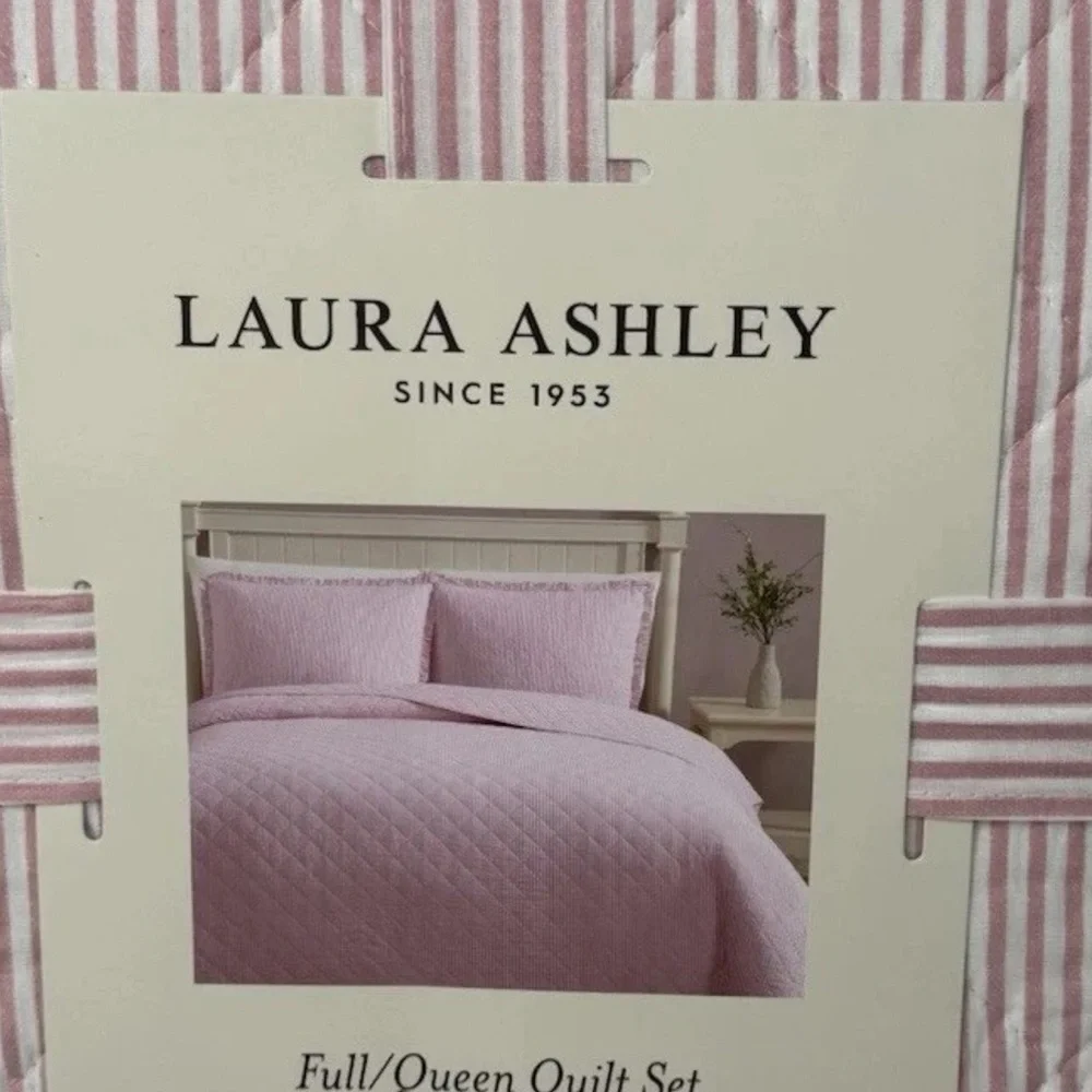 Laura Ashley ~ Full/Queen PINK Oxford Stripe Quilt/Sham Set ~ Reversible/Cotton